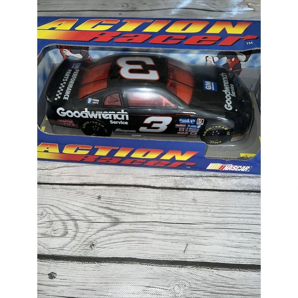 Dale Earnhardt 1996 #3 GM Goodwrench 1/18 Action Racer w/Figure NIB NASCAR Rare
